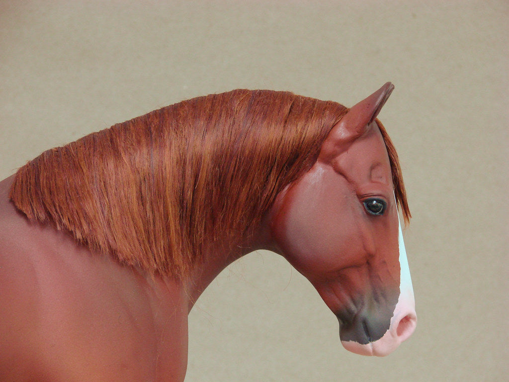 Escultura Cavalo Alazão Marrom